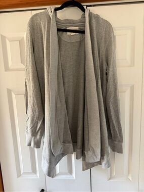evy's tree Heather Light Gray Hooded Open-Front Cardigan